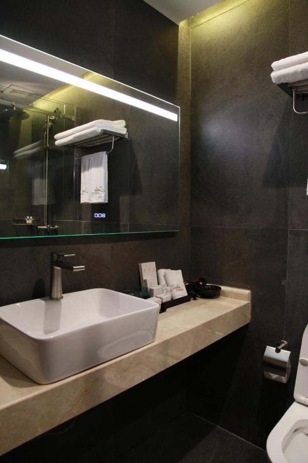 Sofia International Hotel Μπισκέκ Εξωτερικό φωτογραφία
