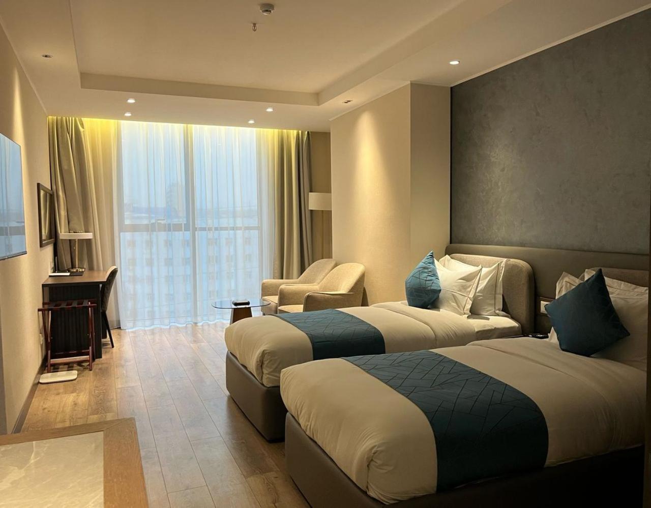 Sofia International Hotel Μπισκέκ Εξωτερικό φωτογραφία