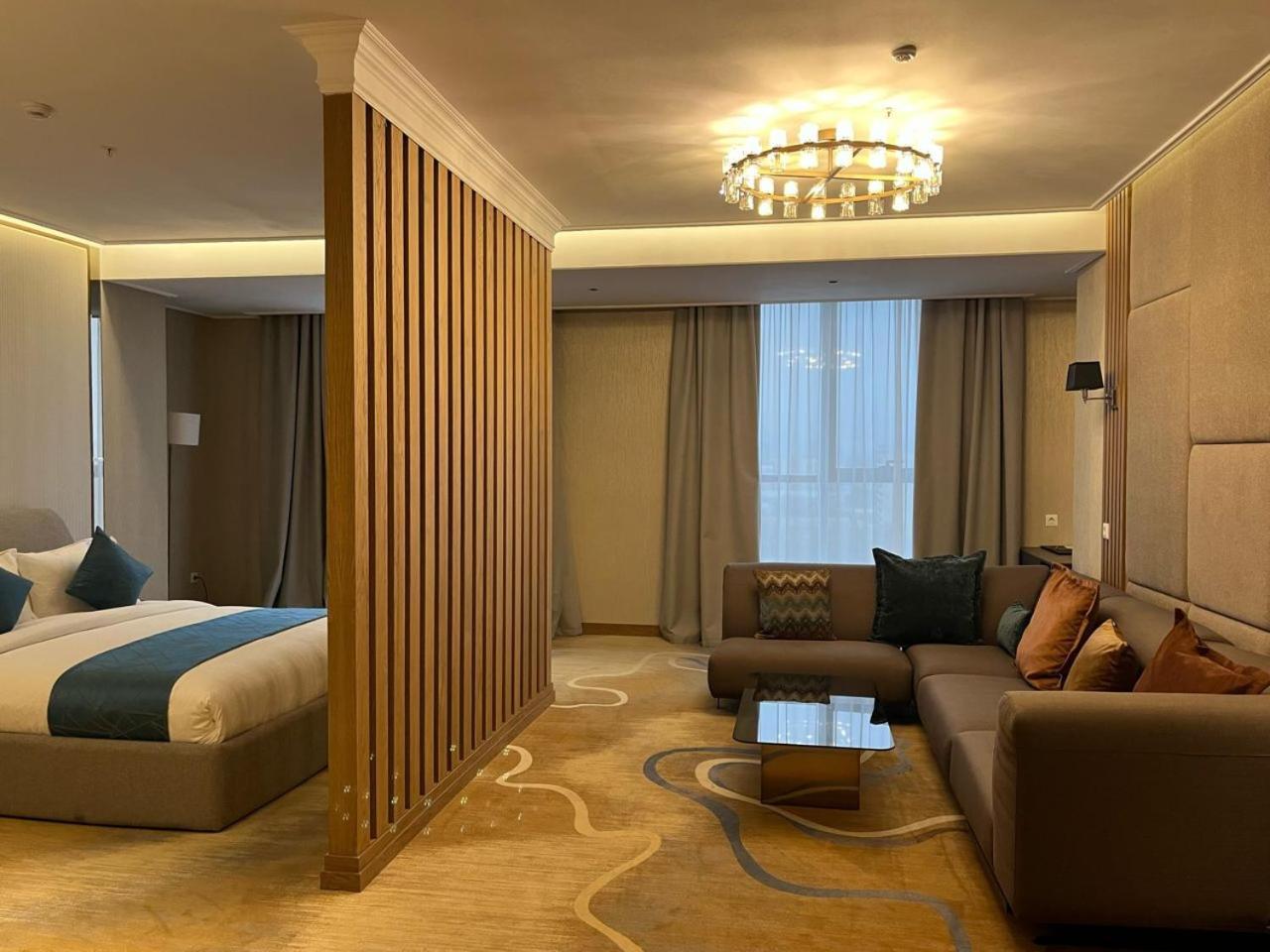 Sofia International Hotel Μπισκέκ Εξωτερικό φωτογραφία