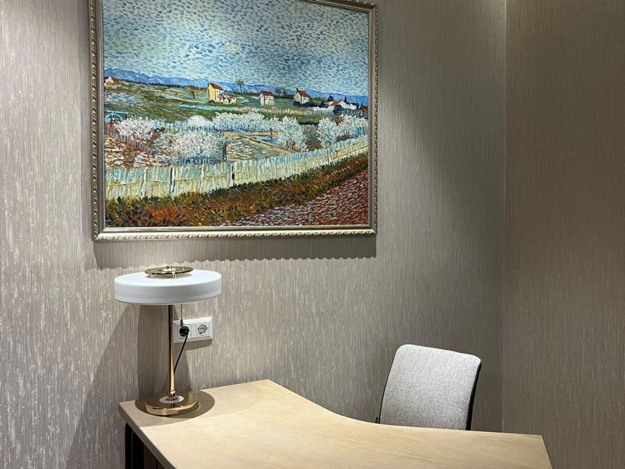 Sofia International Hotel Μπισκέκ Εξωτερικό φωτογραφία